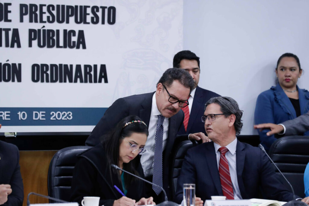 APRUEBAN DIPUTADOS FEDERALES PRESUPUESTO DE EGRESOS; GASTARÁN $9.3 BILLONES