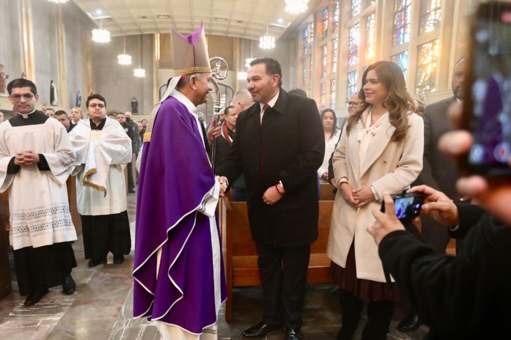 REALIZAN MISA CONMMEMORATIVA POR ANIVERSARIO DE LA CIUDAD, ASISTE ALCALDE Y ENTREGA OFRENDA FLORAL