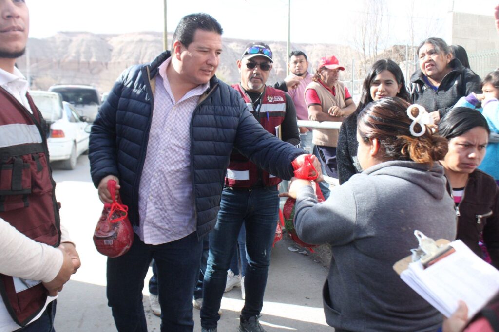 REPARTE MUNICIPIO PIERNAS DE PUERCO ENTRE HABITANTES DE PUEBLOS ORIGINARIOS