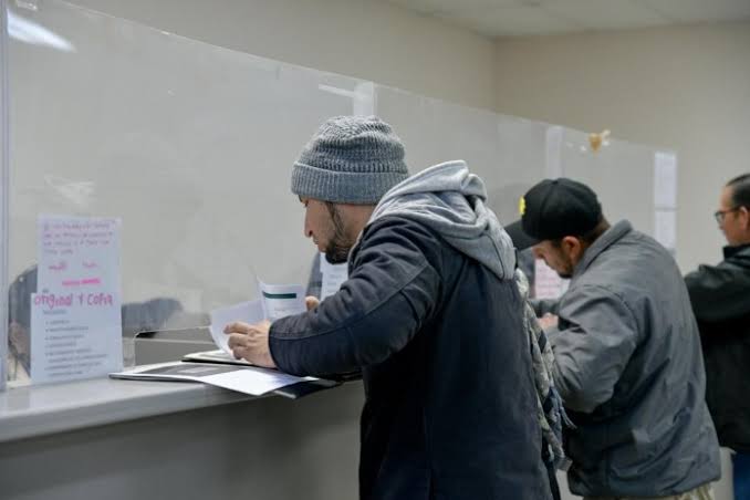 Las bajas temperaturas no detuvieron los trámites en Repuve; más de 500 trámites realizados en tres días