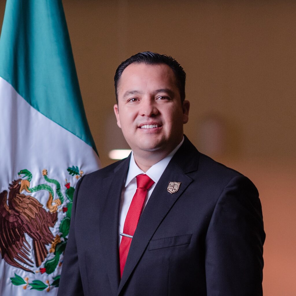 EXPRESA JESÚS VALENCIANO SU ASPIRACIÓN A LA GUBERNATURA DE CHIHUAHUA
