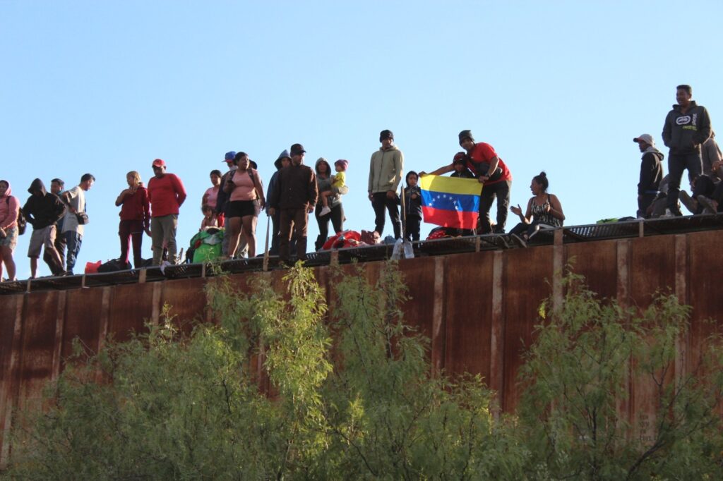 Acusa Xóchitl Contreras a la Federación de provocar catástrofes migratorias por su ineficiencia