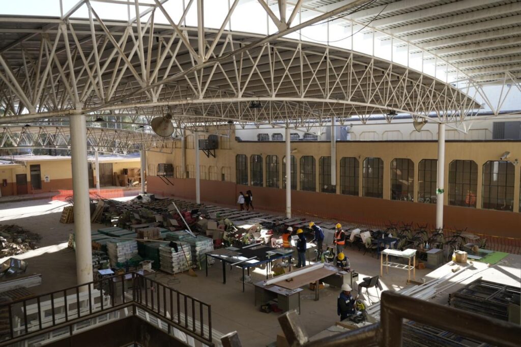 ALCANZAN 45% DE AVANCE EN LA REMODELACIÓN DE LA SECUNDARIA FEDERAL NO. 1