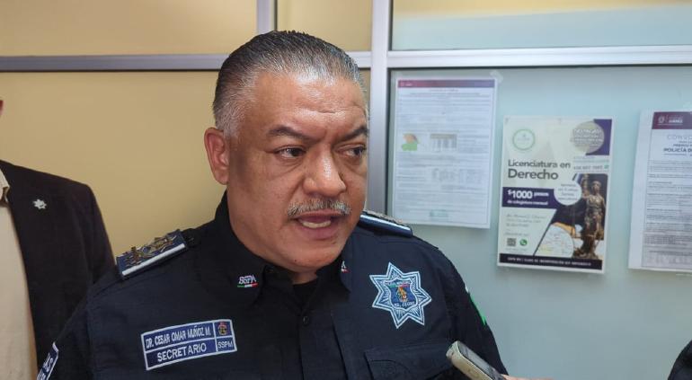 Mantienen dotación de equipo para mejorar servicio de policías
