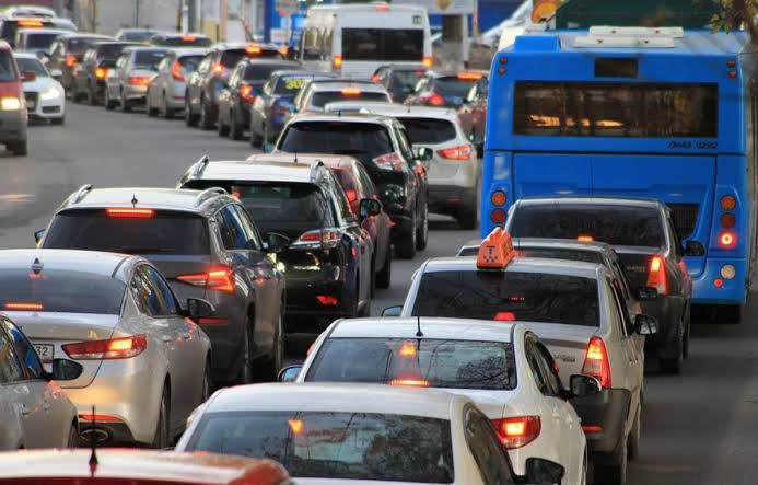 Desbordan niveles de contaminación en Juárez por incremento del parque vehicular, apunta departamento de Climatología de la UACJ