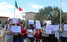 ALUMNOS DE LA UACJ EXIGEN REACTIVAR EL TRANSPORTE UNIVERSITARIO EN CAMPUS NORTE; ESTADO ASIGNARÁ UNIDADES ADICIONALES PARA ATENDER A LOS ESTUDIANTES