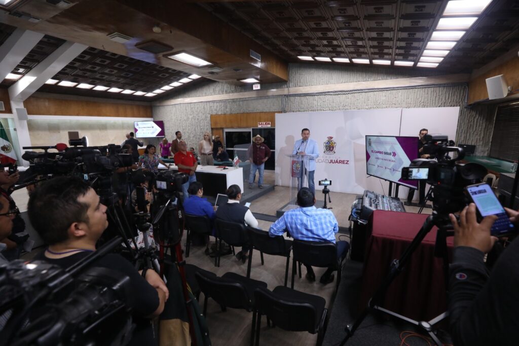 SE AVANZA EN DIGITALIZACION, AUNQUE FALTA LA SIMPLIFICACION EN PROCESOS ADMINISTRATIVOS, AUNQUE YA 4 MIL JUARENSES DESCARGARON LA AP JUAREZ CONECTADO PARA HACER TRAMITES ANTE EL AYUNTAMIENTO